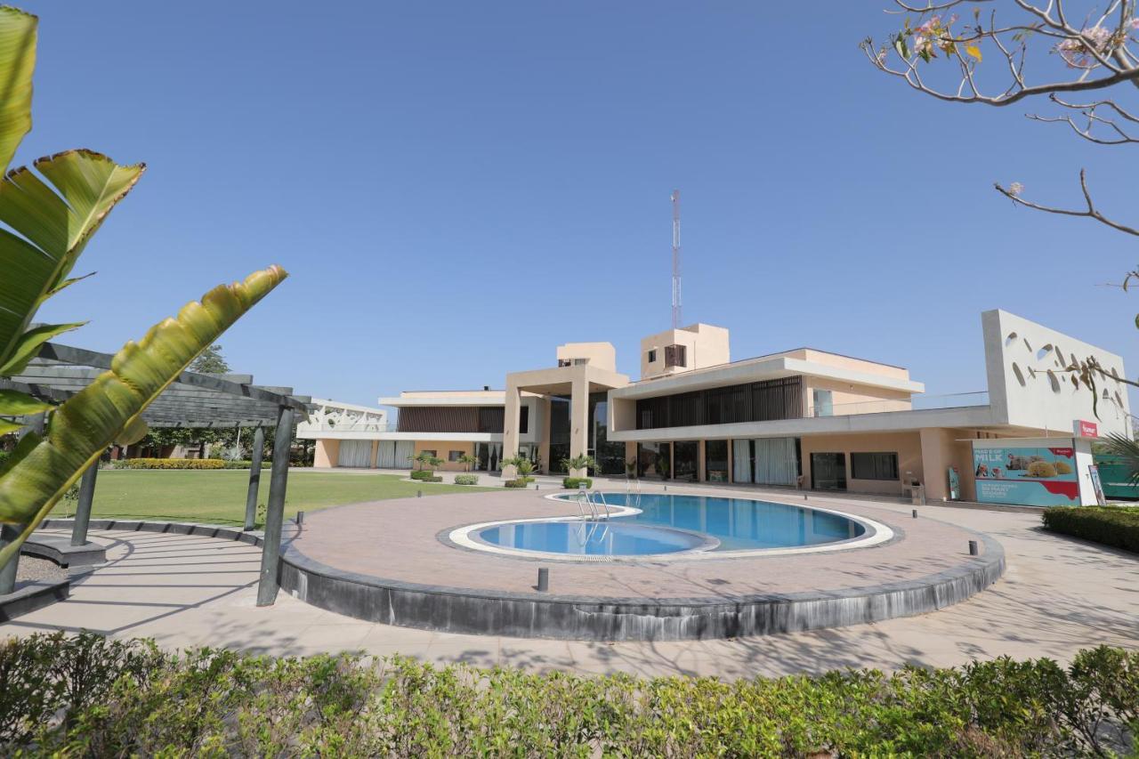 Club Heaven Palanpur Ξενοδοχείο Εξωτερικό φωτογραφία