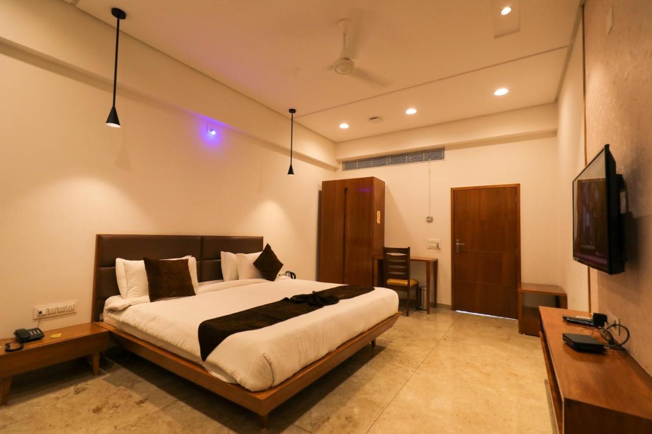 Club Heaven Palanpur Ξενοδοχείο Εξωτερικό φωτογραφία
